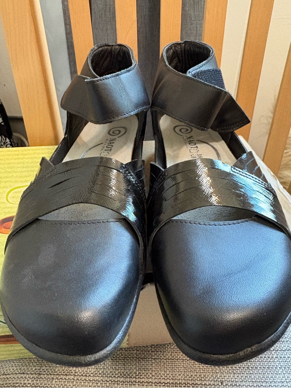 NEW Naot Tenei Black Leather Hook & Loop Ankle Strap Flats Women's 8.5 / 39
